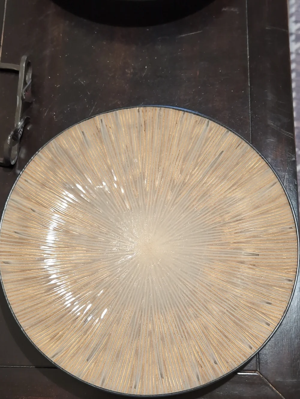 Two Joseph Abboud Ventana Hand Painted Dinner Plates 11.5